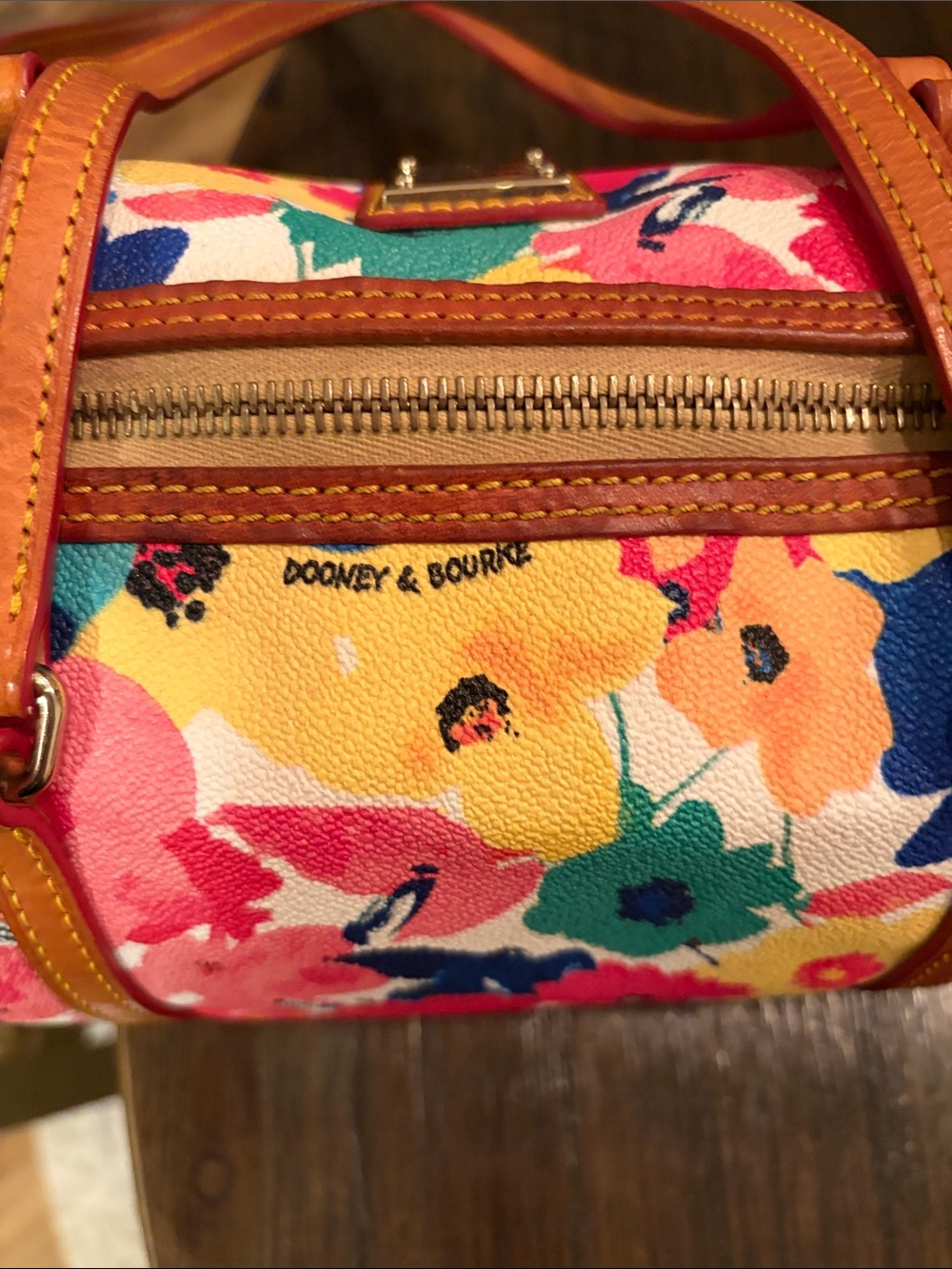 Dooney & Bourke Watercolor floral Barrel Bag๐๐โค๏ธ - Picture 16 of 16
